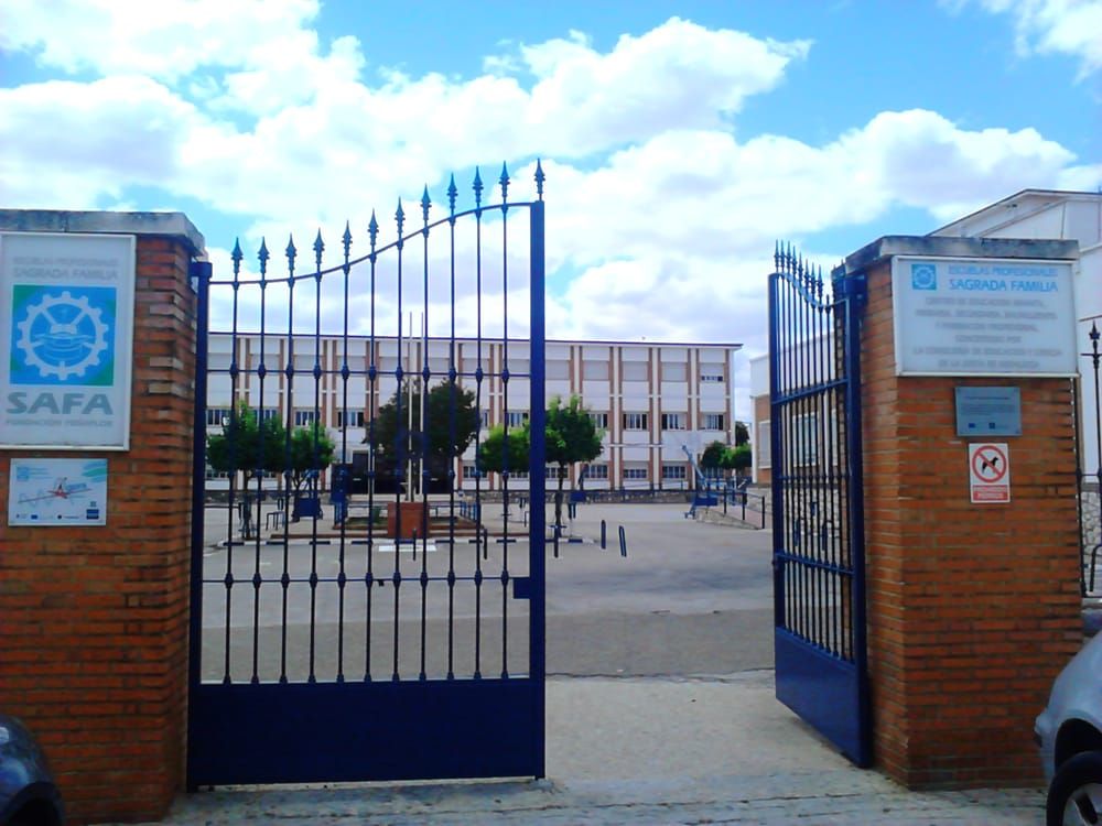 colegios con comedor en ecija