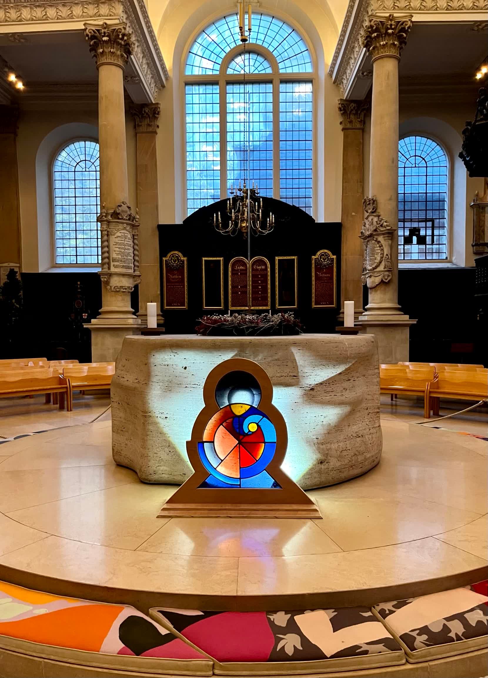 Mother and Child by Oksana Kondratyeva at St Stephen Walbrook London