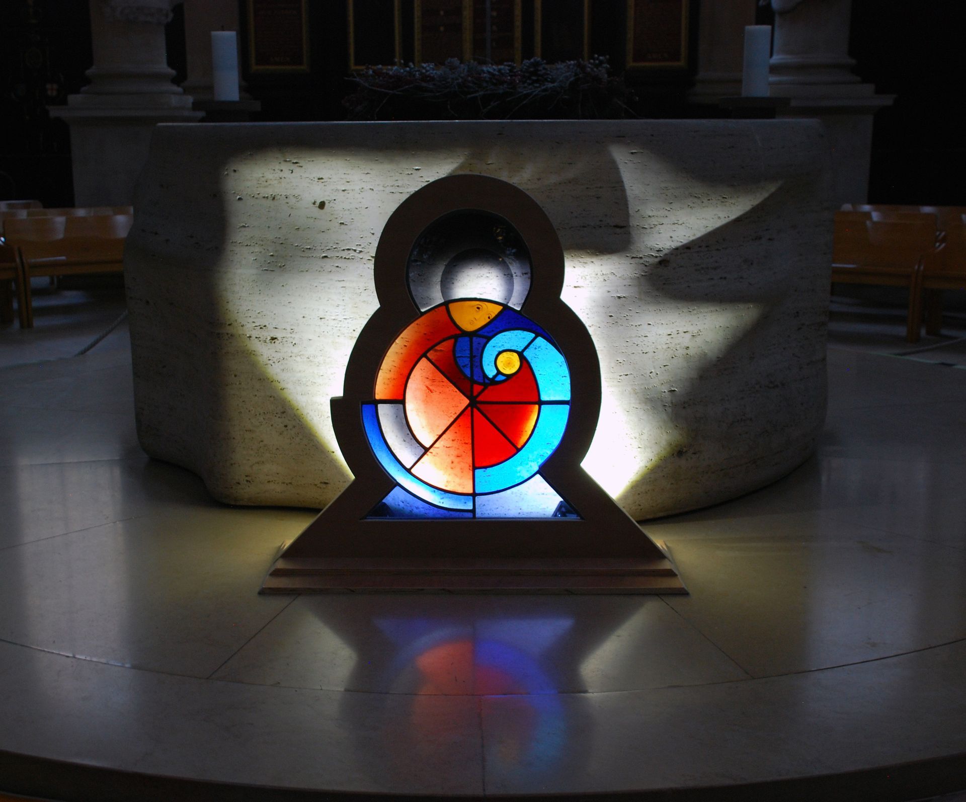 Mother and Child by Oksana Kondratyeva at St Stephen Walbrook London
