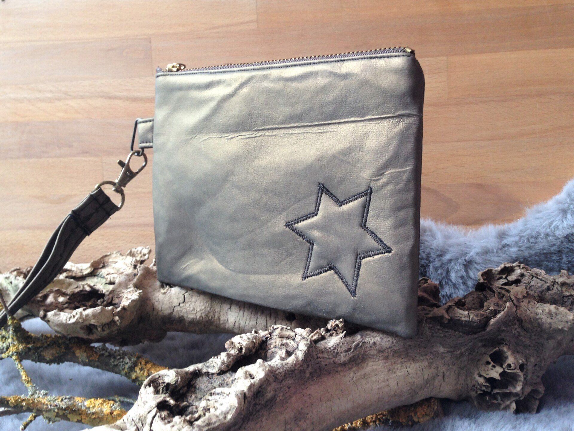 handgelenktasche clutch henkeltasche makeup tasche handgefertigt online kaufen