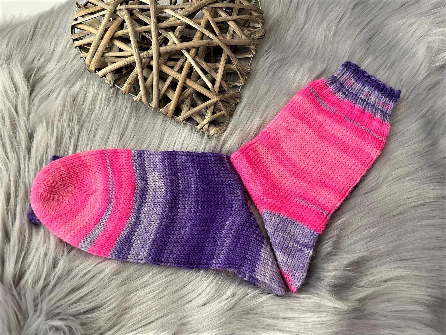 socken selbst gestrickt wollstruempfe kuschelsocken selbstgestrickt
