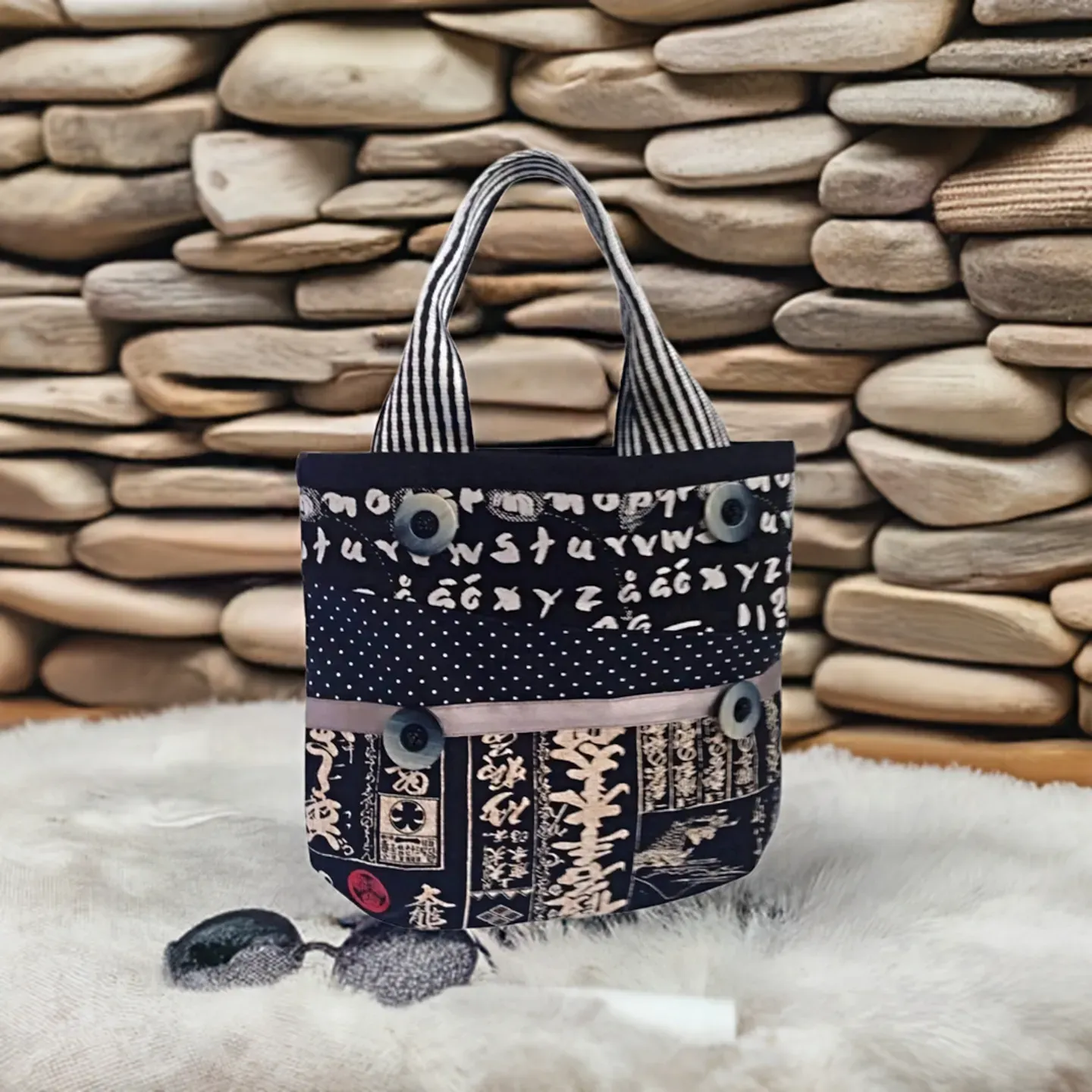 clutch schwarz weiss romantisch verspielt