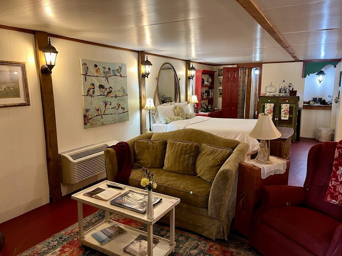 Inside the Cozy Precious Past Cottage