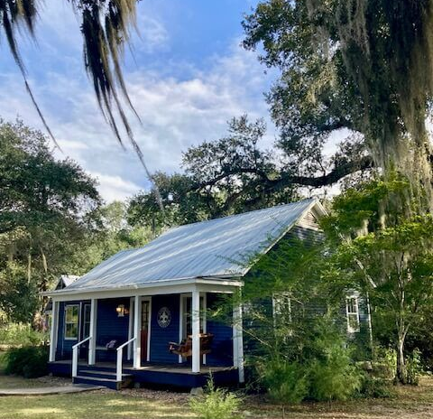 Cottage under the Oaks
