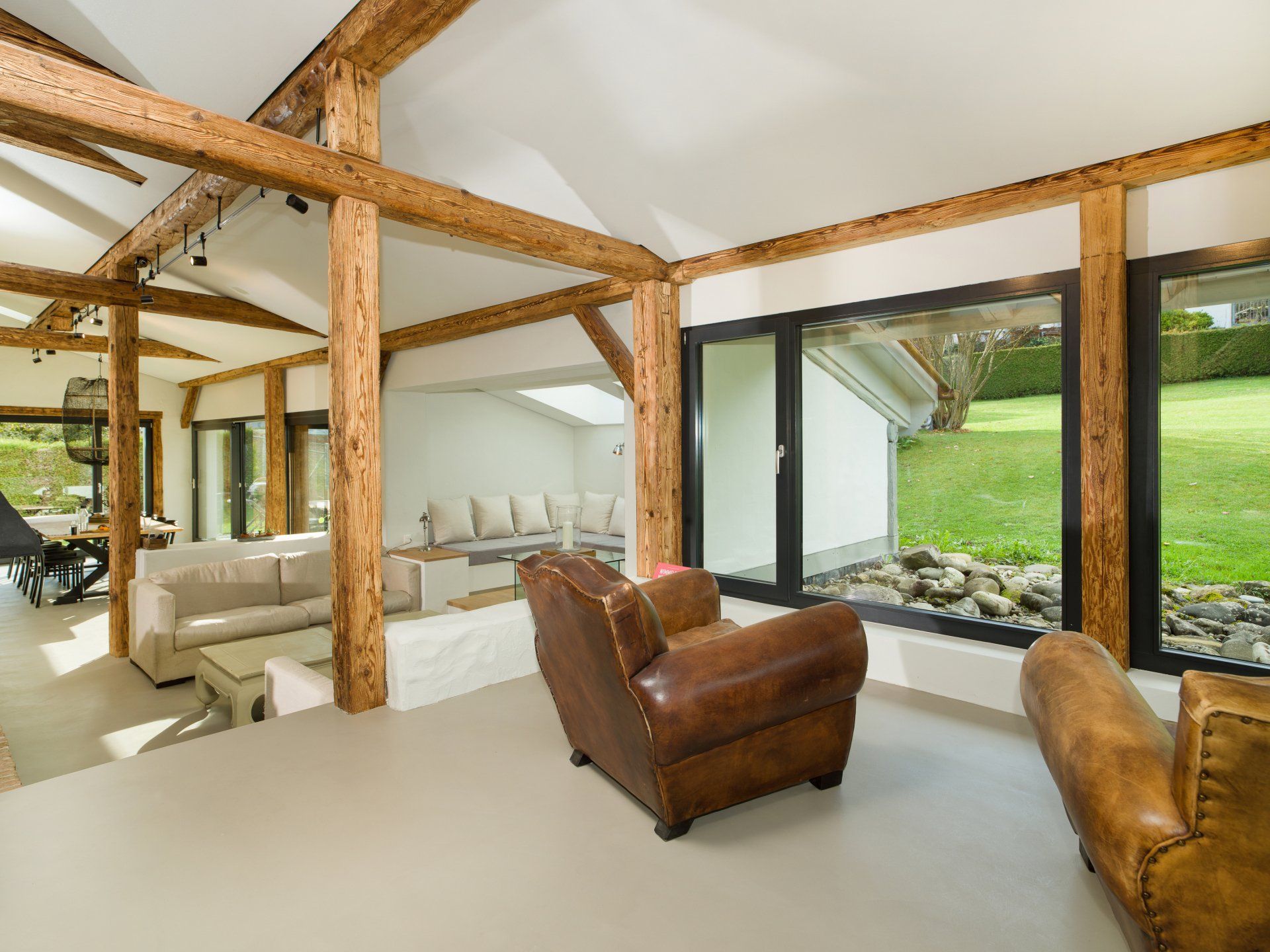 Hausgestaltung, Maler, Aschaffenburg, Putz, Malerarbeiten, Designtapete, Betonoptik, Stuck