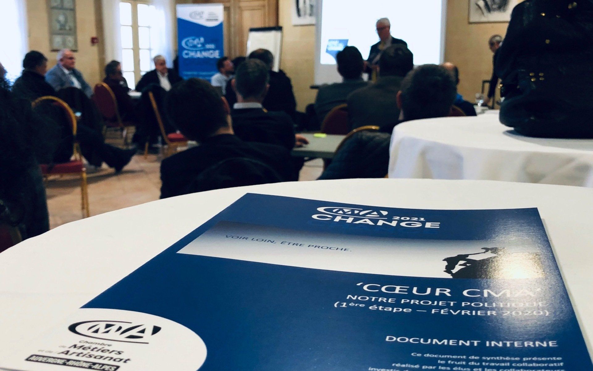 branding, design thinking, conduite du changement, projet de territoire, affaires publiques, marketing territorial, démarche, communication publique, communication politique, attractivité, développement local, coconstruction, ateliers, workshop, marque, stratégie de marque, attractivité territoriale, gestion de crise, communication de crise, transition énergétique, transformation, positionnement de marque, communication territoriale, stratégie, agence, Lyon, Paris, tourisme, attractivité touristique, Avoriaz, Annecy, Morzine, Genevois, Avignon, Marseille, station de ski, collectivités locales, agglomérations, métropoles, transition écologique, raison d’être, raison de faire, guide de marque, social media, identité visuelle, éditorialisation, contenus, stratégie de contenus, conseil, recommandations, plan de communication, charte graphique, projets urbains, communication, concertation, participation citoyenne, grand projet de ville, ANRU, transformation des organisations, intérêt général, bilan de mandat, élus, conseil communautaire, conseil d’administration.