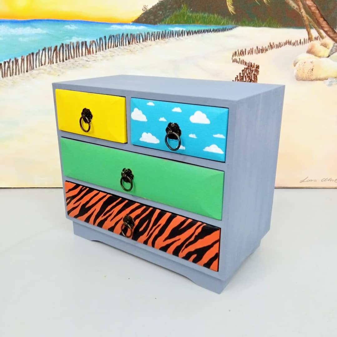 Cursos, talleres y clases de manualidades y artesanía: pintar y decorar objetos