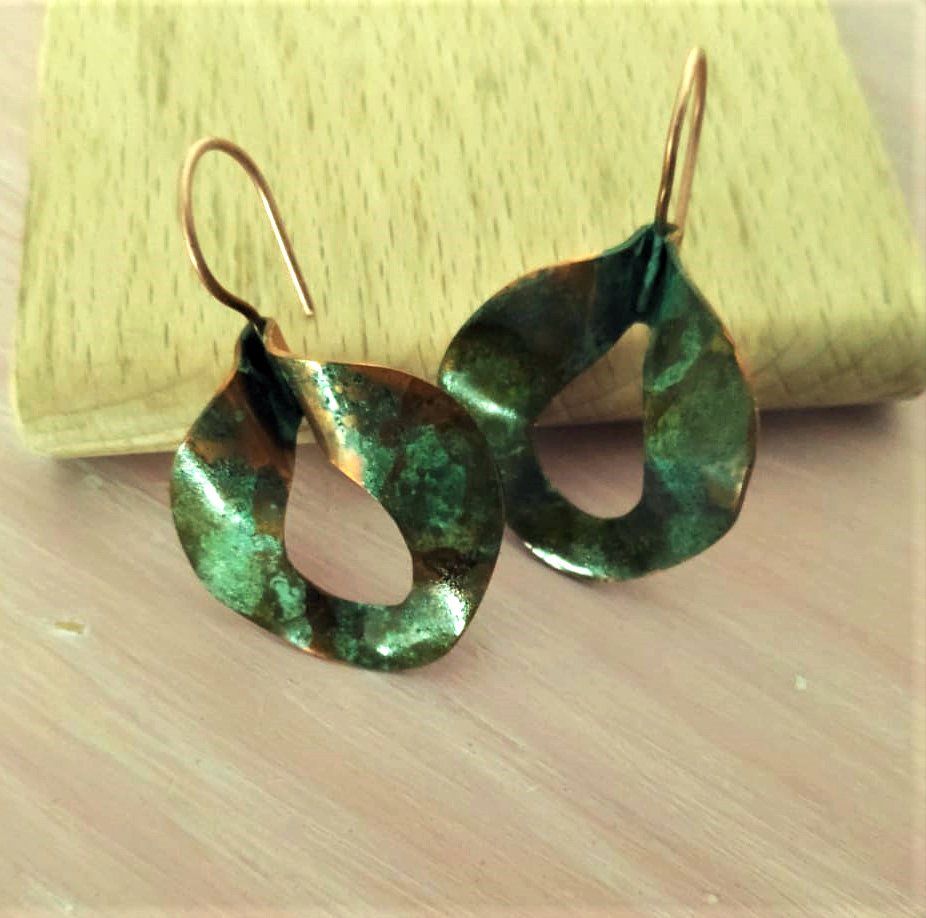 Clases de joyería: pendientes de cobre y oxidaciones