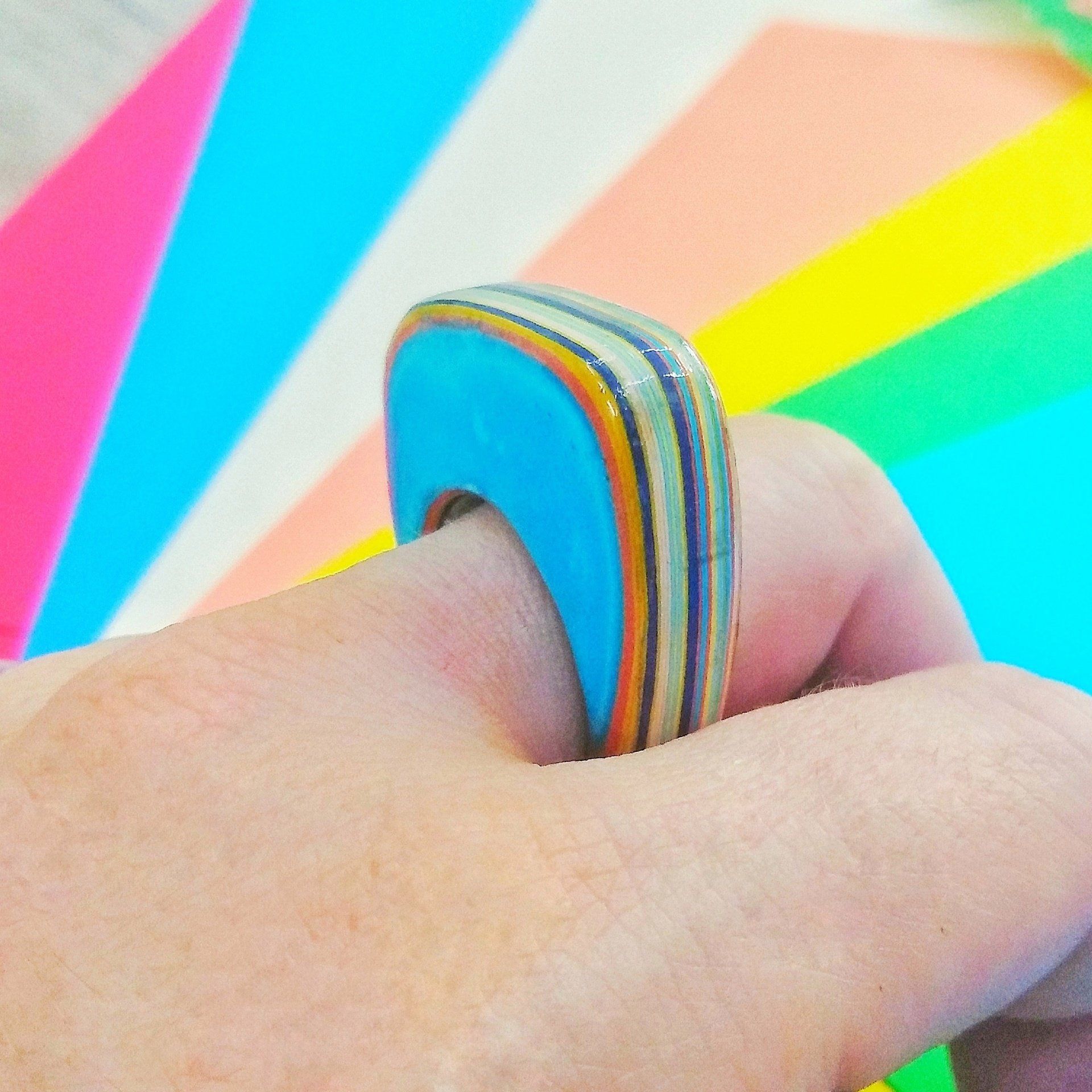 Clases de joyería: anillo hecho de papel