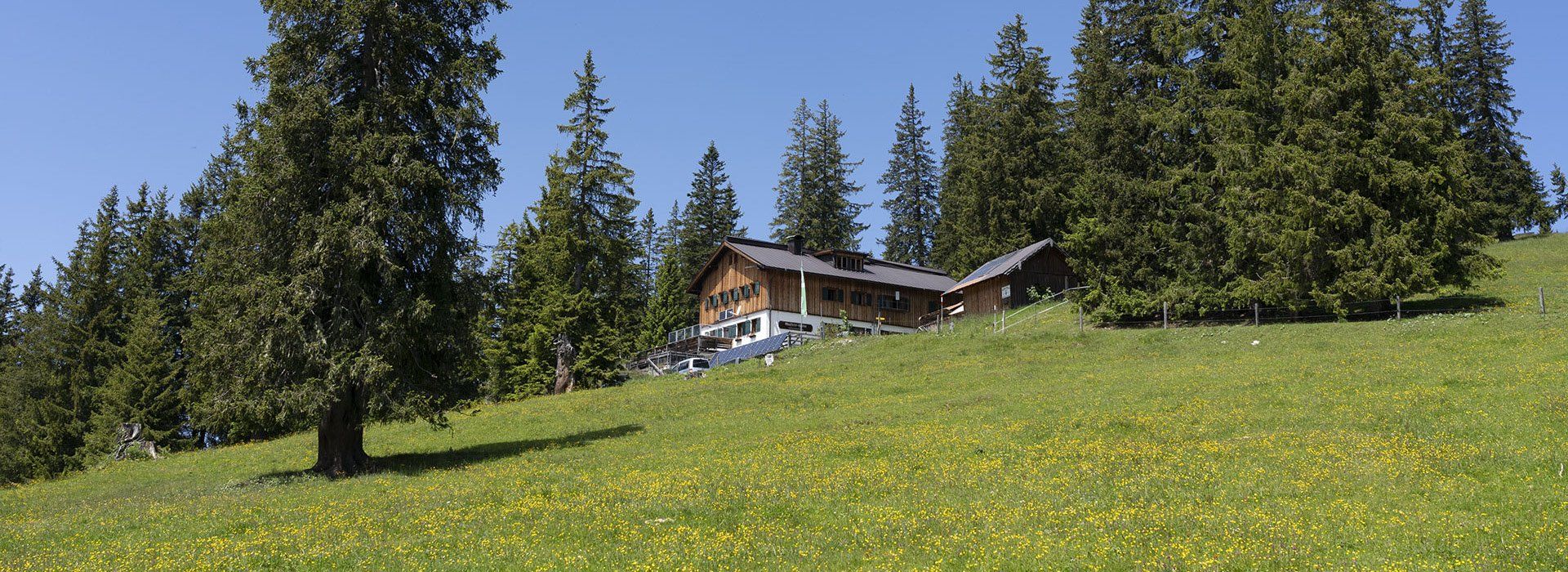 Gufferthuette mit Terrasse