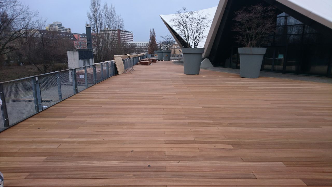 Tempodrom Berlin 5000m² Bangkirai