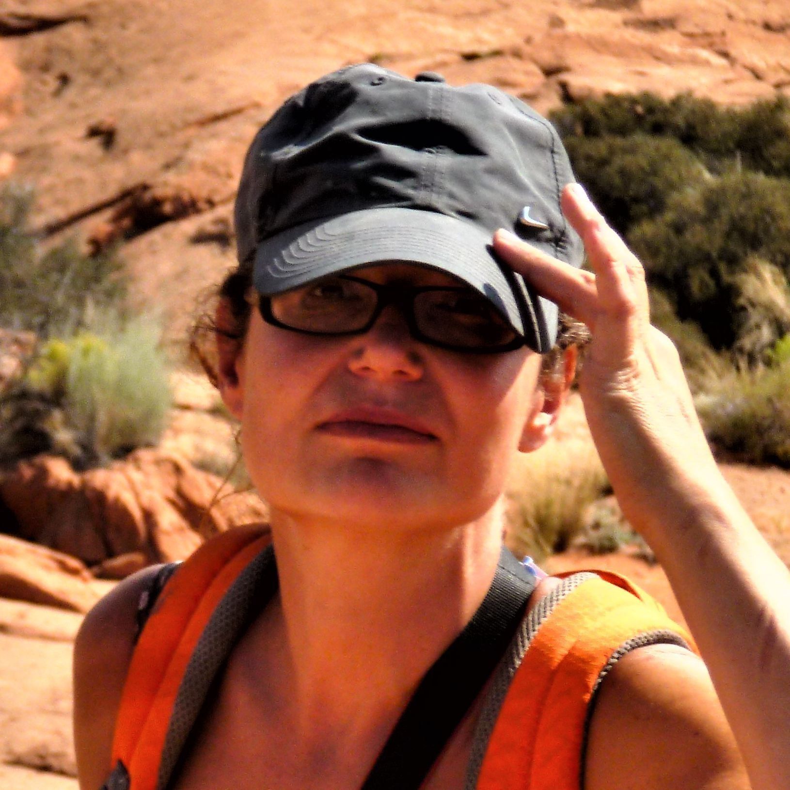 Autorin Dagmar Grutzeck Hier die Autorin Dagmar Grutzeck am Rande des Fence Canyon auf dem Weg zur Golden Cathedral