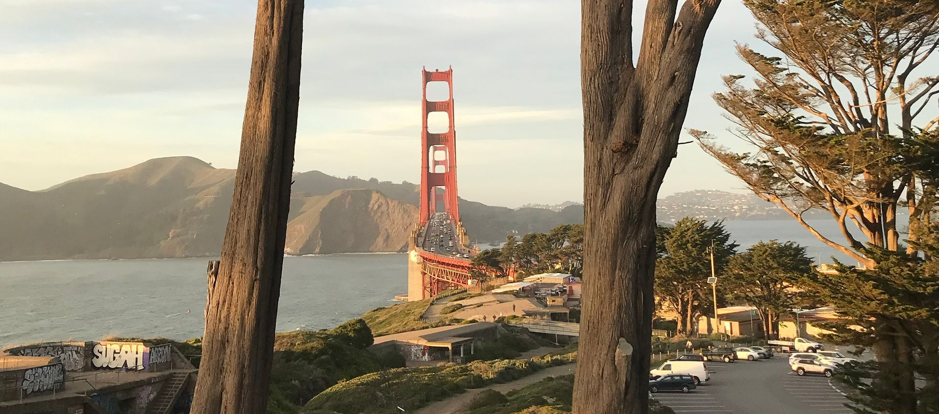 Blick von San Francisco auf die Golden Gate Bridge und die Marin Headlands
