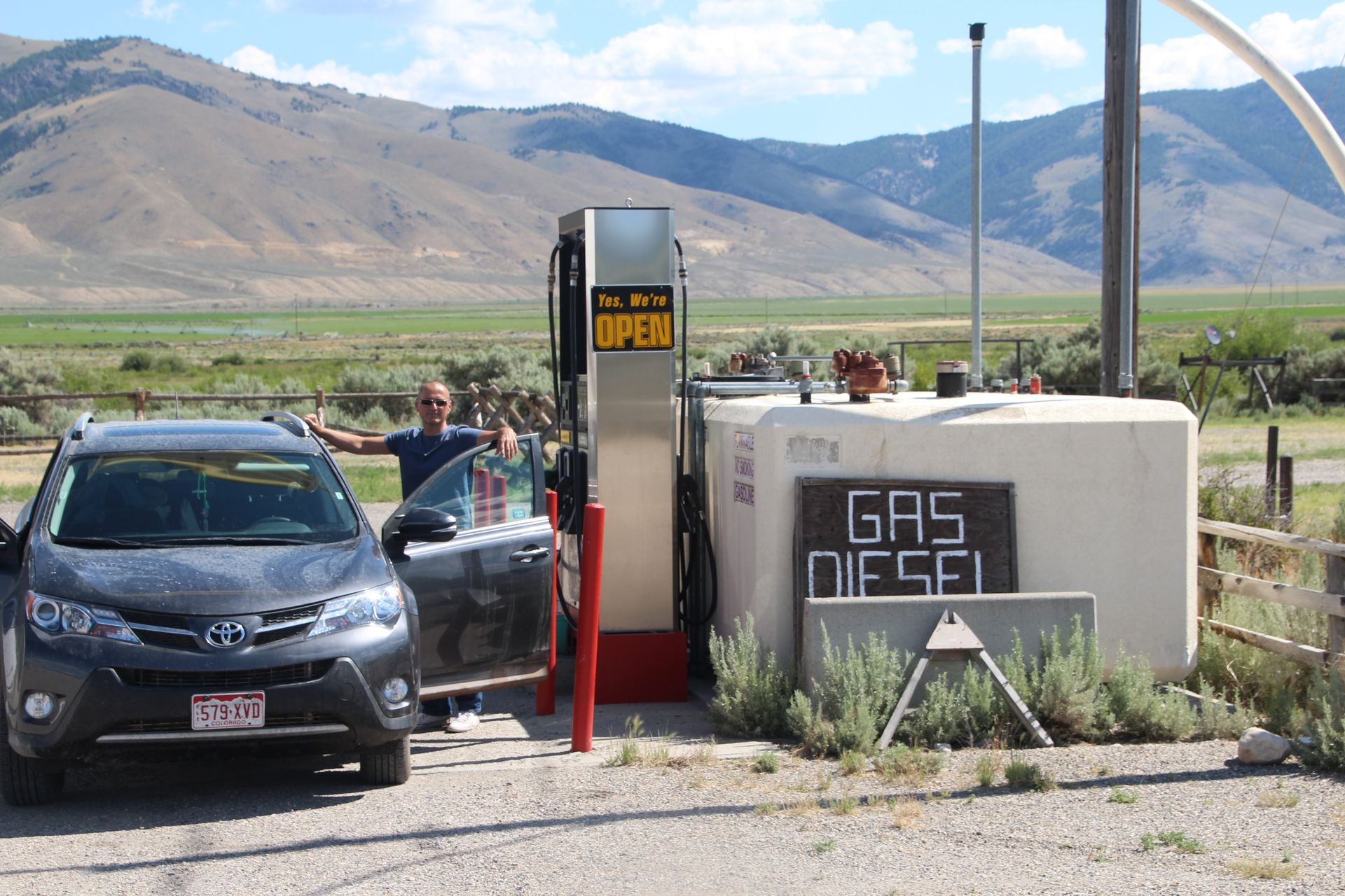 Blick auf die Zapfsäule einer Tankstelle in Idaho