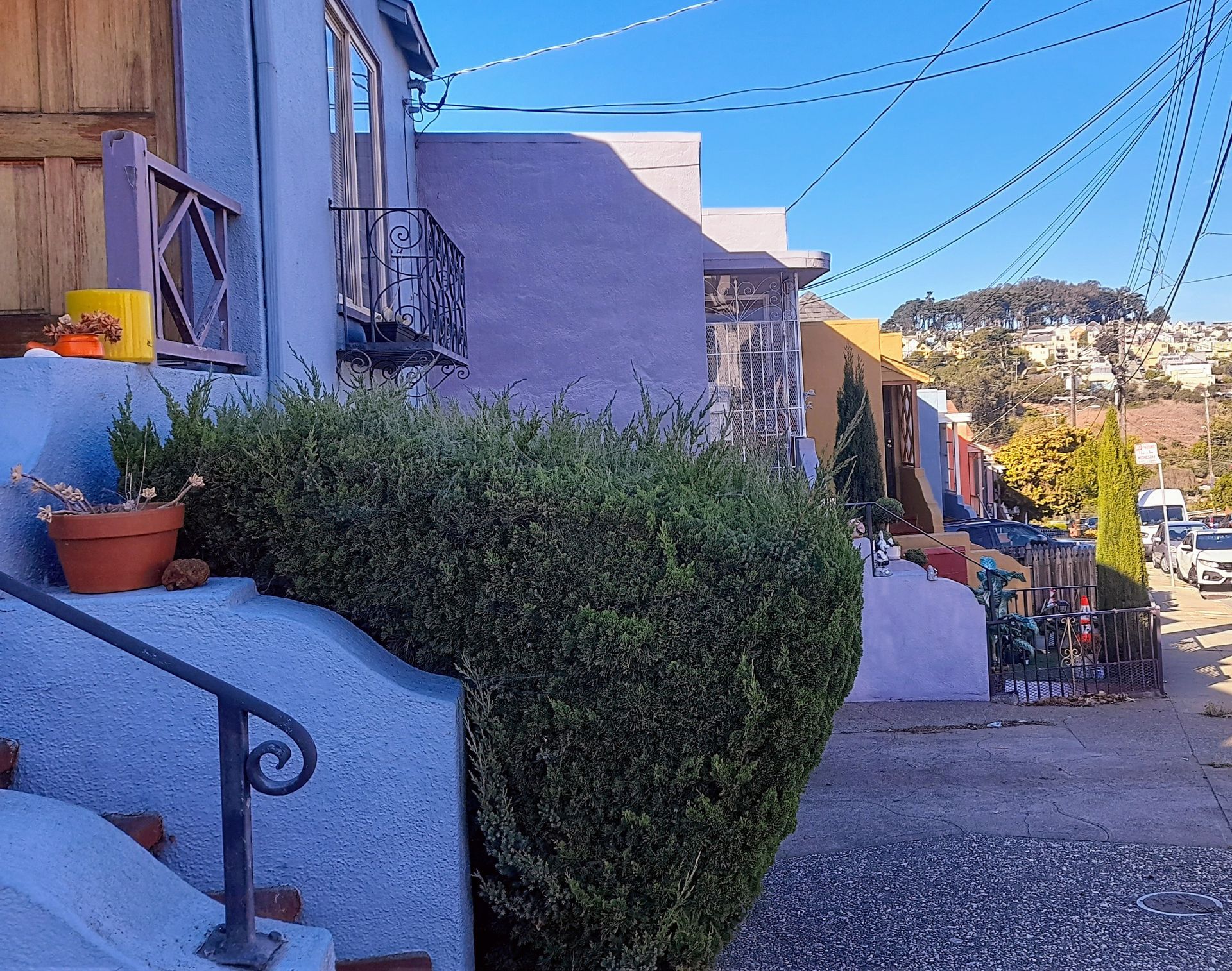 Blixk auf Little Hollywood, eine bunte Nachbarschaft in San Francisco, USA