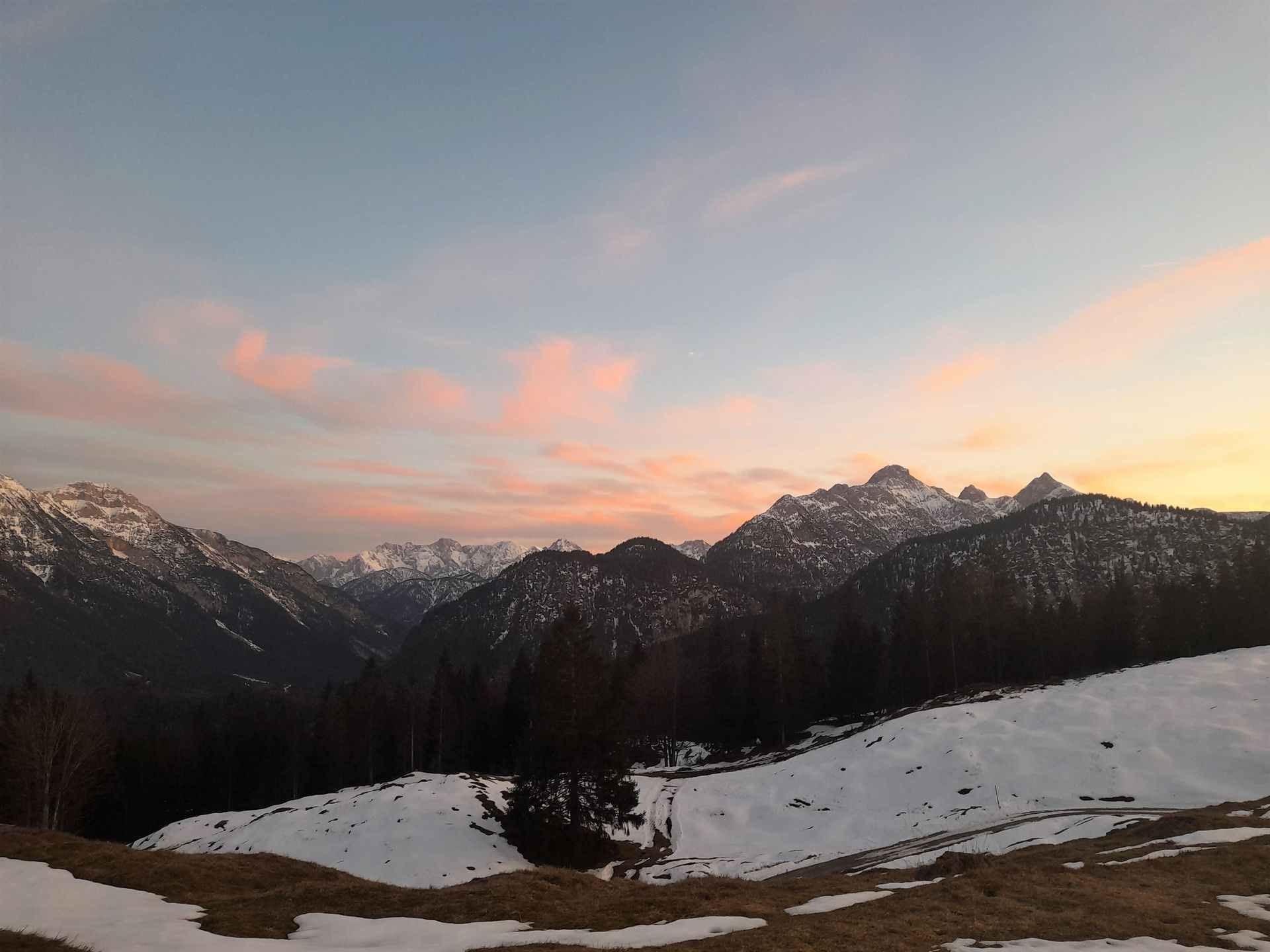 Blick auf das Karwendel-Gebirge vom Hohen Kranzberg