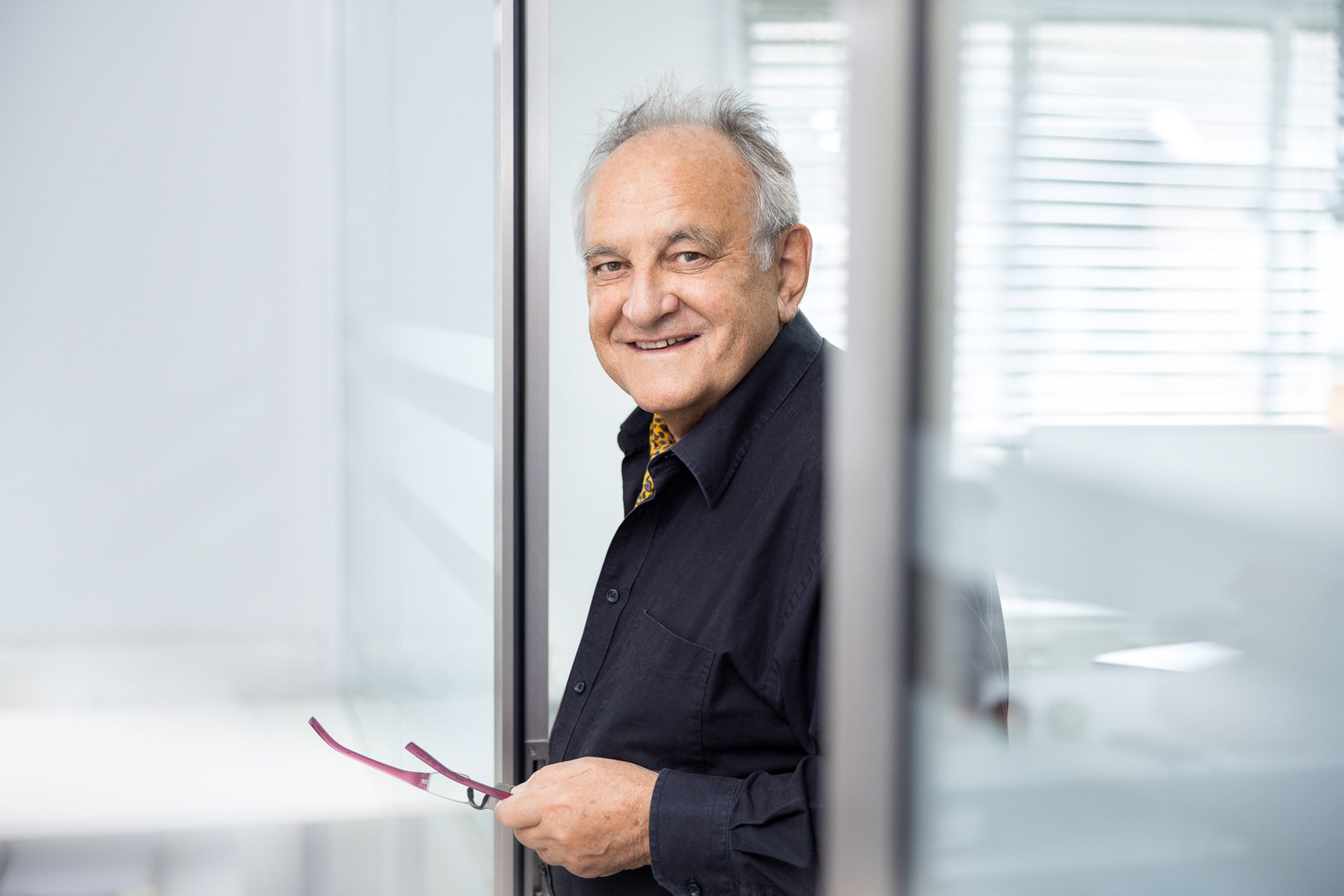 Unternehmensfoto, Businessfoto und Editorial-Porträt-Foto, Hans Anton Sapper, SAPPER INSTITUT für interaktive Lernsysteme GmbH & Co. KG, https://sapper.de/