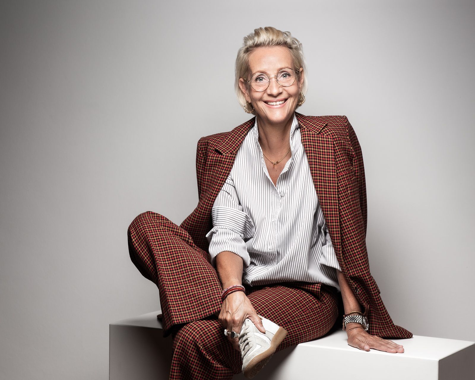 Businessfoto und Media-Porträt-Foto im Studio für Unternehmen, Freiberufler, Künstler, Social-Network-Foto für XING, LinkedIn, Facebook, Instagram etc.