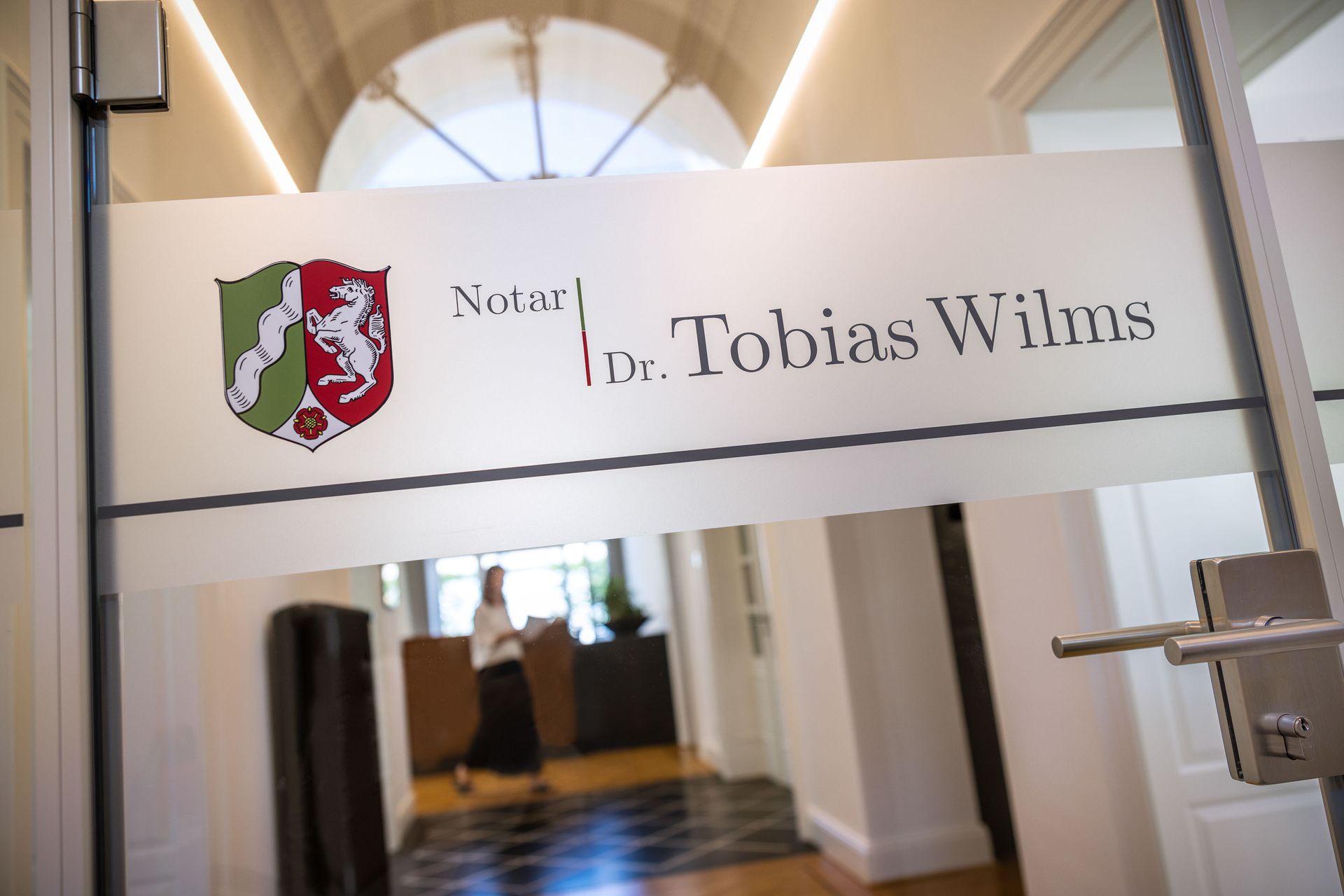 Notariat-Fotos, Geschäftsfotos, Kanzleifotos und Unternehmens-Fotografie, Corporate-Porträt-Foto, Media-Porträt-Foto und Corporate-Dokumentation, Notar Dr. Tobias Wilms, https://www.notar-wilms.de/