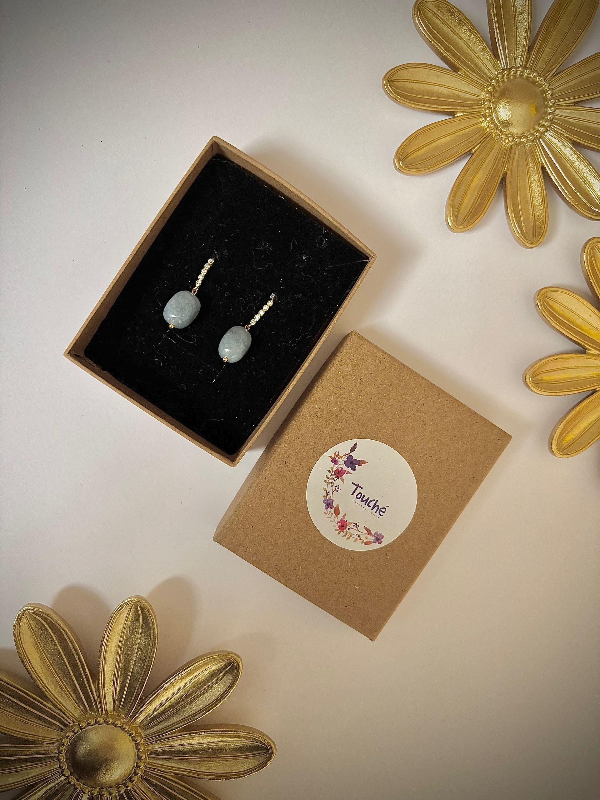 ¿Por qué se dice que la novia tiene que llevar algo nuevo, algo prestado y algo azul?