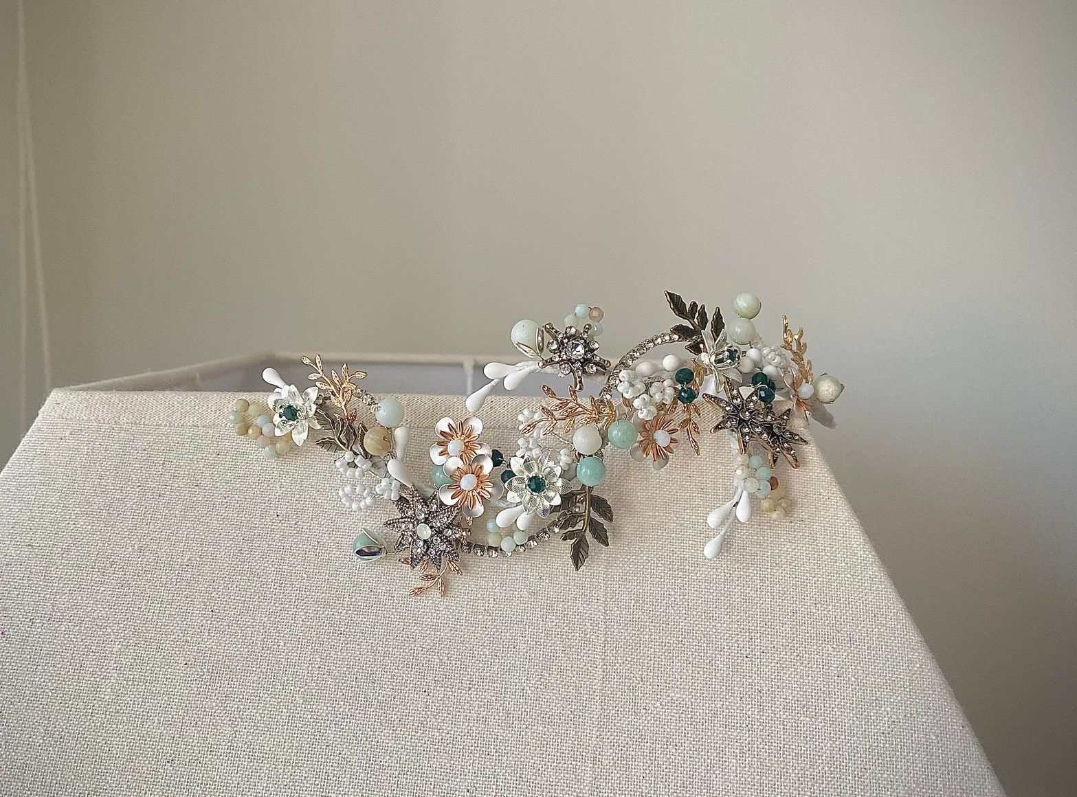 tienda de tocados de flores para novia en madrid