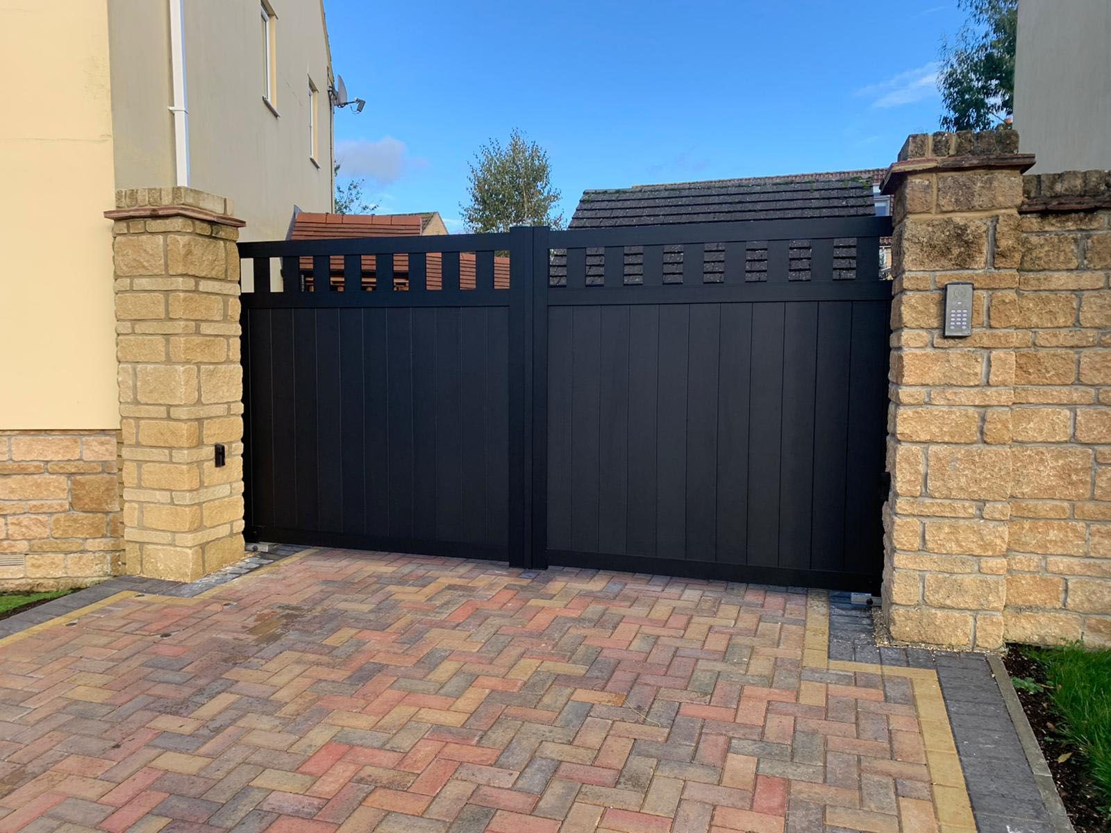 Custom Designs Aluminium gates