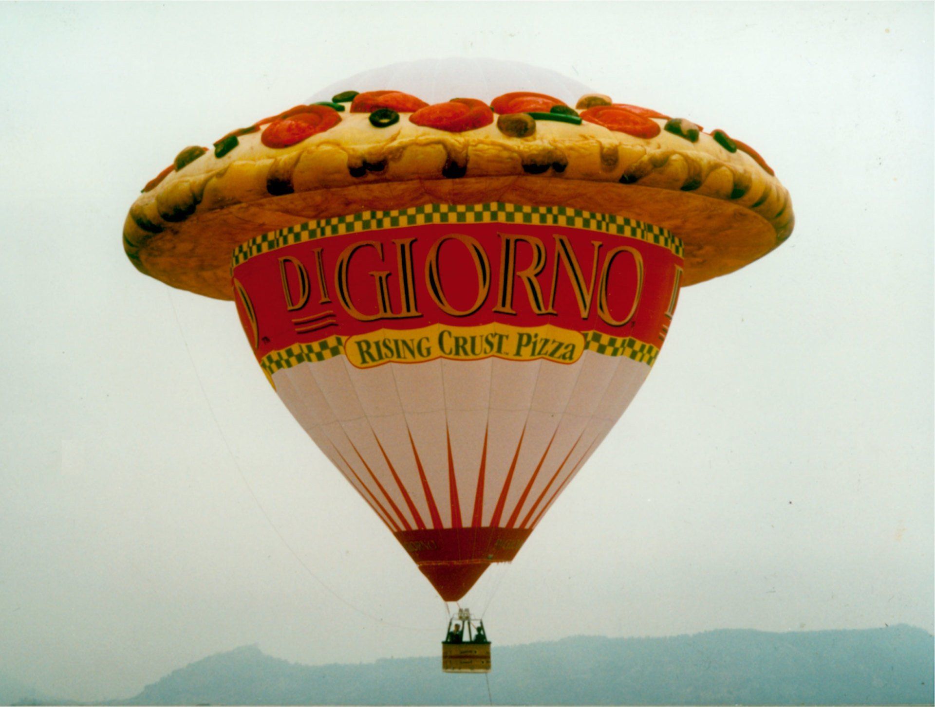 Pintura de globo aerostático para la firma Pizza di Giorno