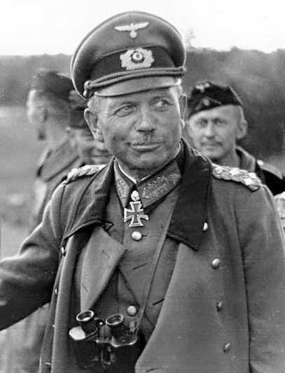 General der Panzertruppe Heinz Guderian.  Nach dem Westfeldzung wurde er zum Generaloberst (Bild) befördert