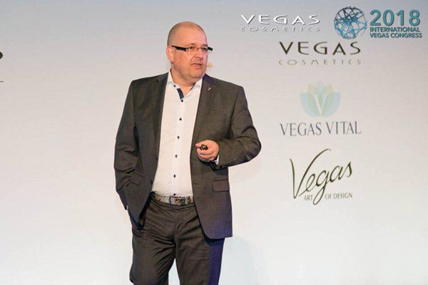 Joachim Kühs Vegas Cosmetics