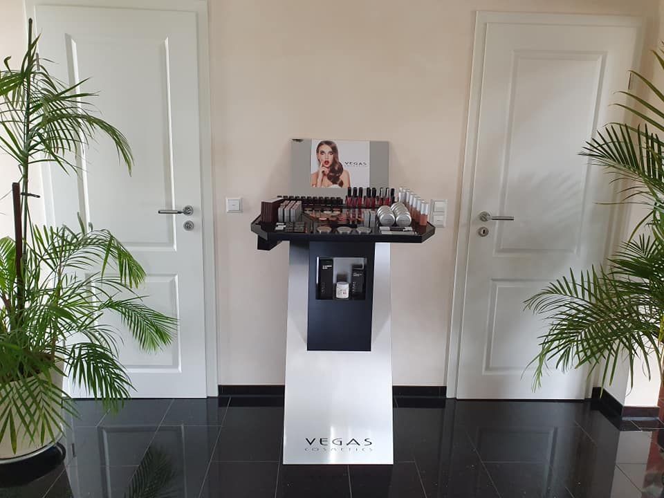 Vegas Deko Display