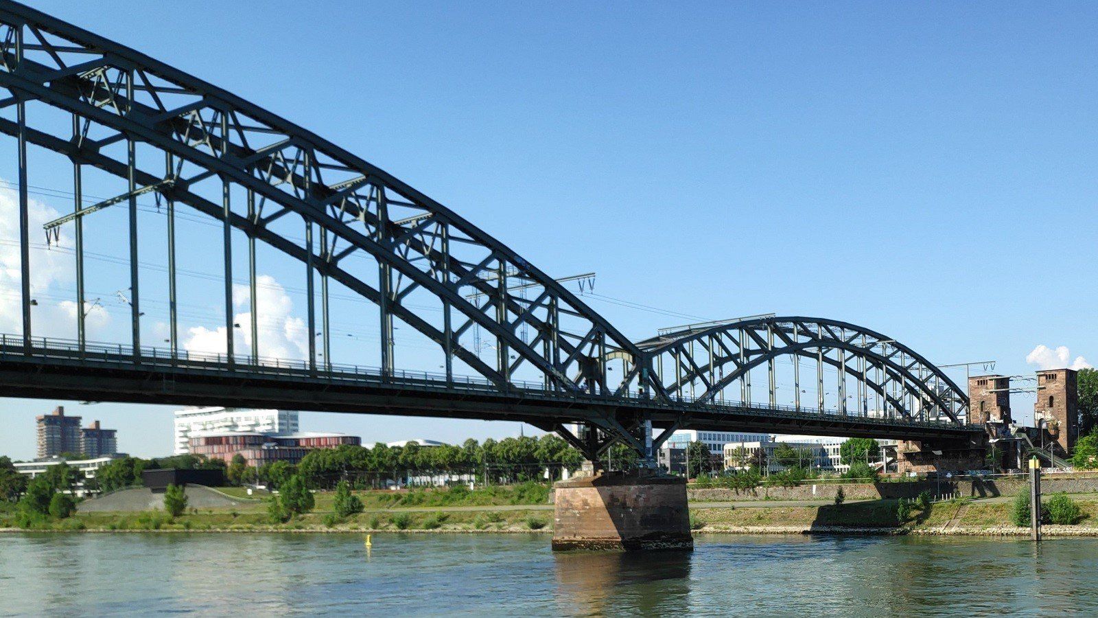 Die Südbrücke Köln