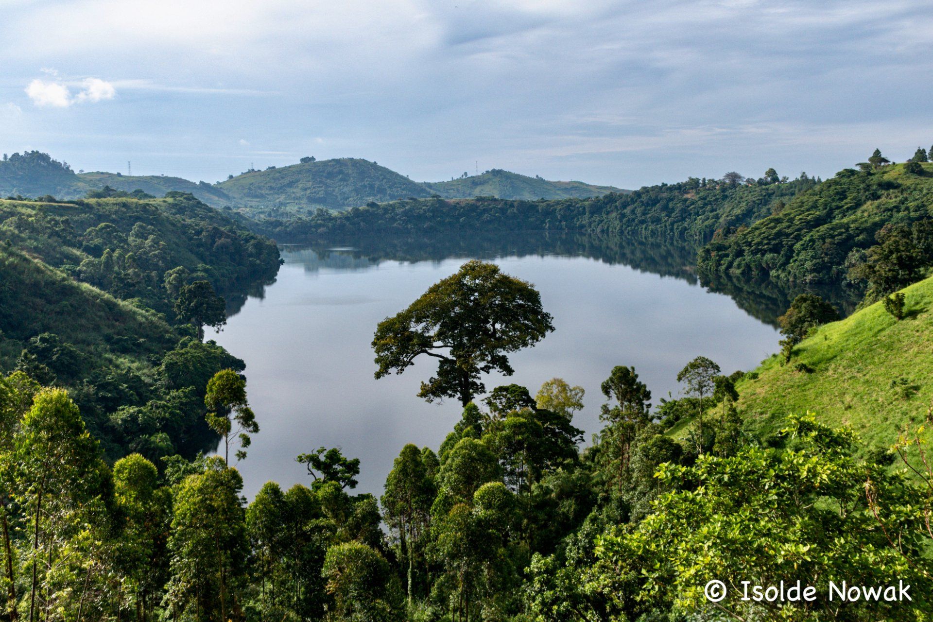 Kratersee, crater lake, lake Nyinambuga, Uganda, Gorilla, Birding, Travel, Uganda Safaris, Mountain Gorillas, Gorilla Tracking, Gorilla Trekking, Uganda Tours, Uganda Tour Operators, Uganda Roundtrip, Uganda Reise, Uganda Trips, Uganda travel, Uganda Grouptrips, Uganda Gruppenreise, nature responsible