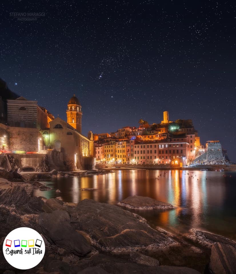 Foto del cielo stellato sopra Vernazza, Cinque Terre