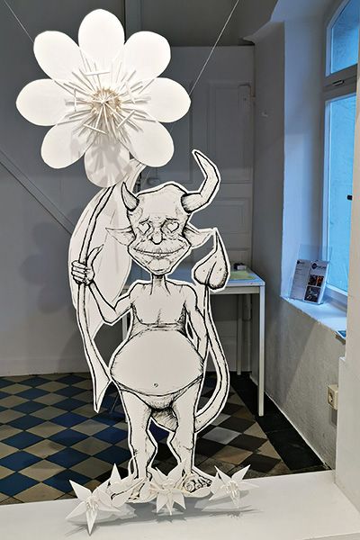 Foto: Felix Grundhöfer Wandrelief „Der Blumenkavalier