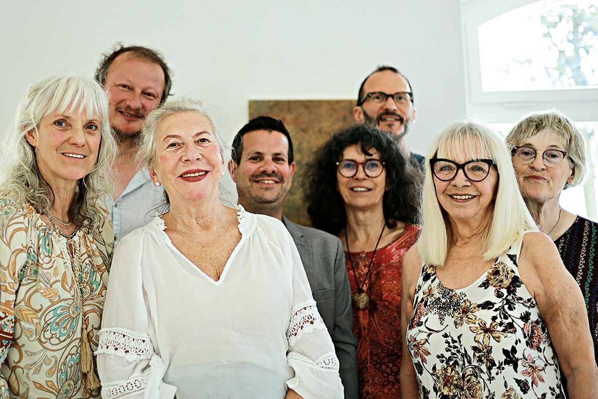 Künstler und Künstlerinnen des Vereins. Foto: Dieter Weißenberger