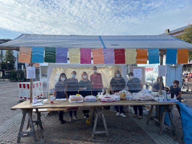 Der Förderverein an einem Verkaufsstand