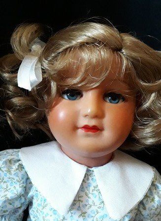 poupée ancienne en celluloïd modèle monoqie