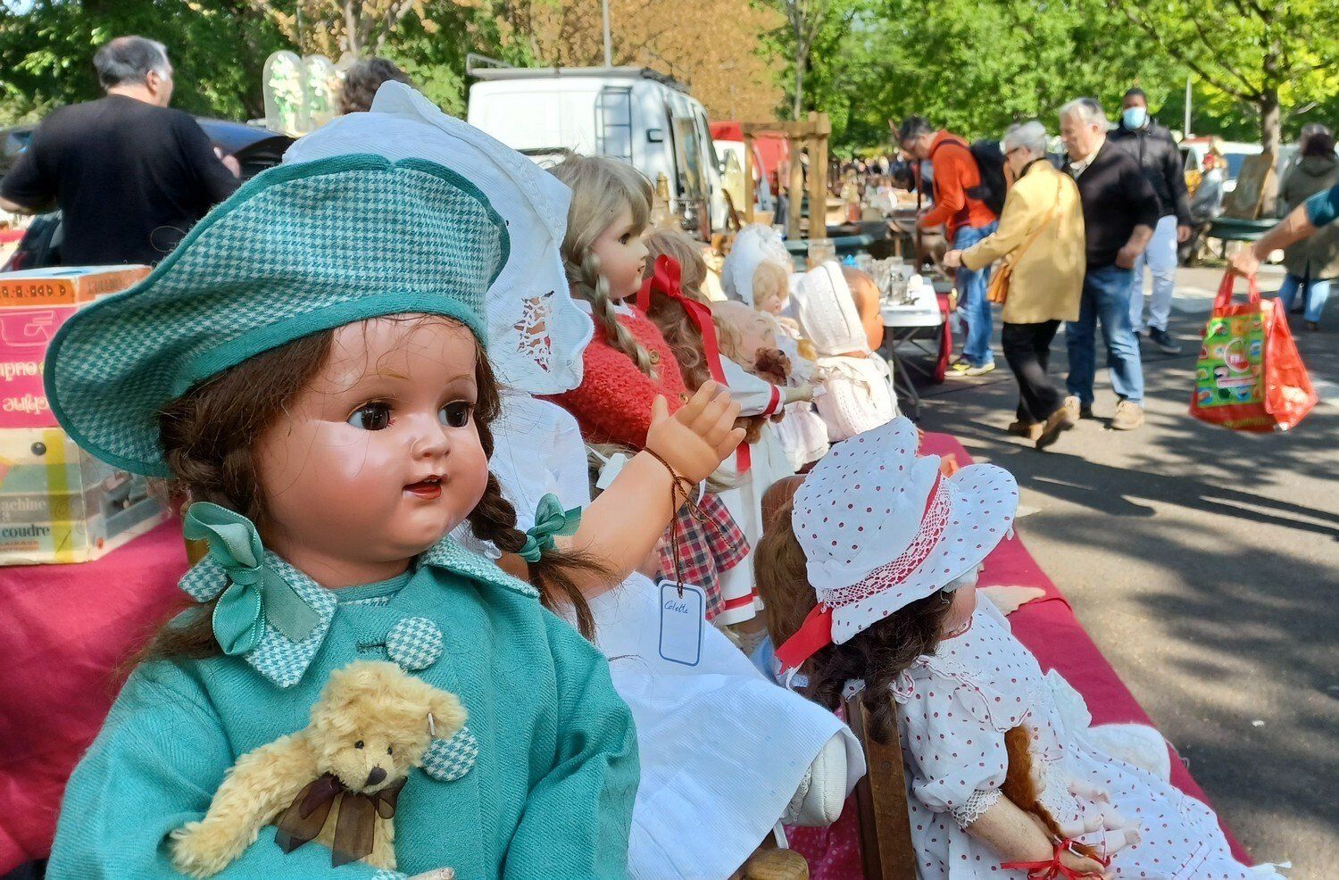 télécharger le plan Brocante place du 1er mai