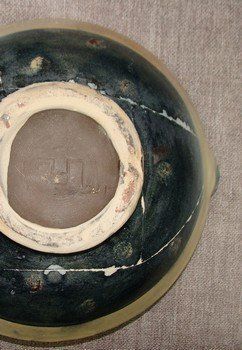 Détail poterie contemporaine restaurée