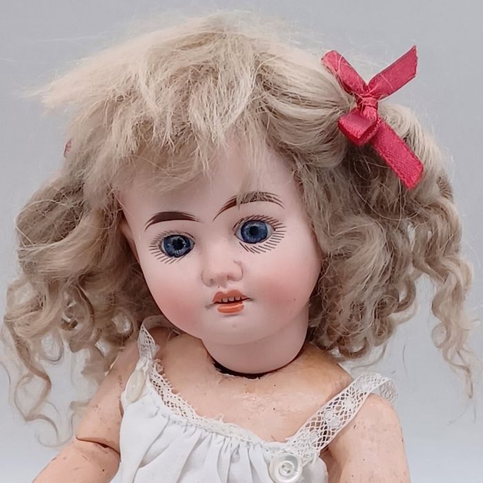 vente poupée ancienne fleischmann