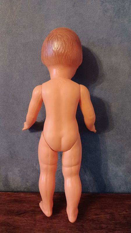 poupée Françoise en celluloïd Modes et Travaux