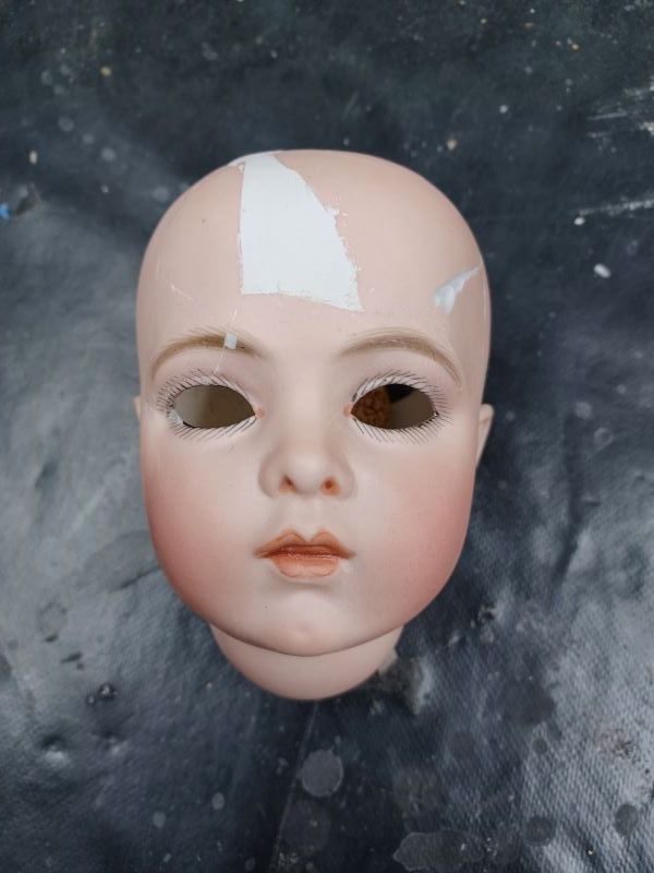 Restauration Poupée ancienne Bru période Henry Chevrot avec morceau manquant