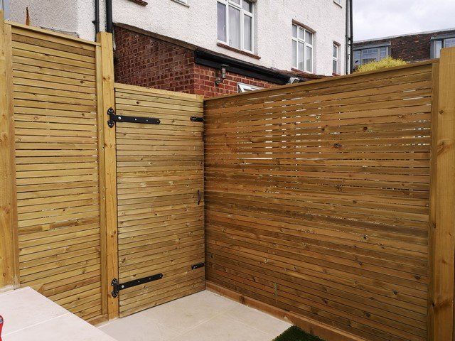 softwood horizontal screen fence garden gate london garden builders design