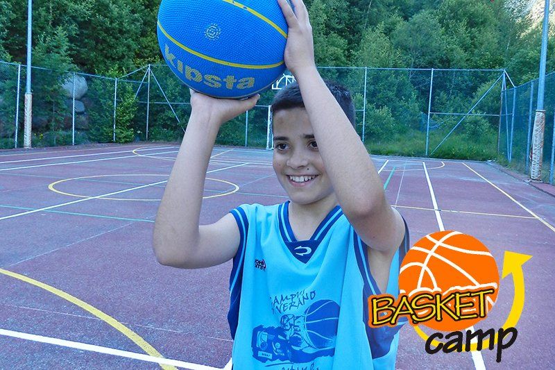 Campamento de básquet