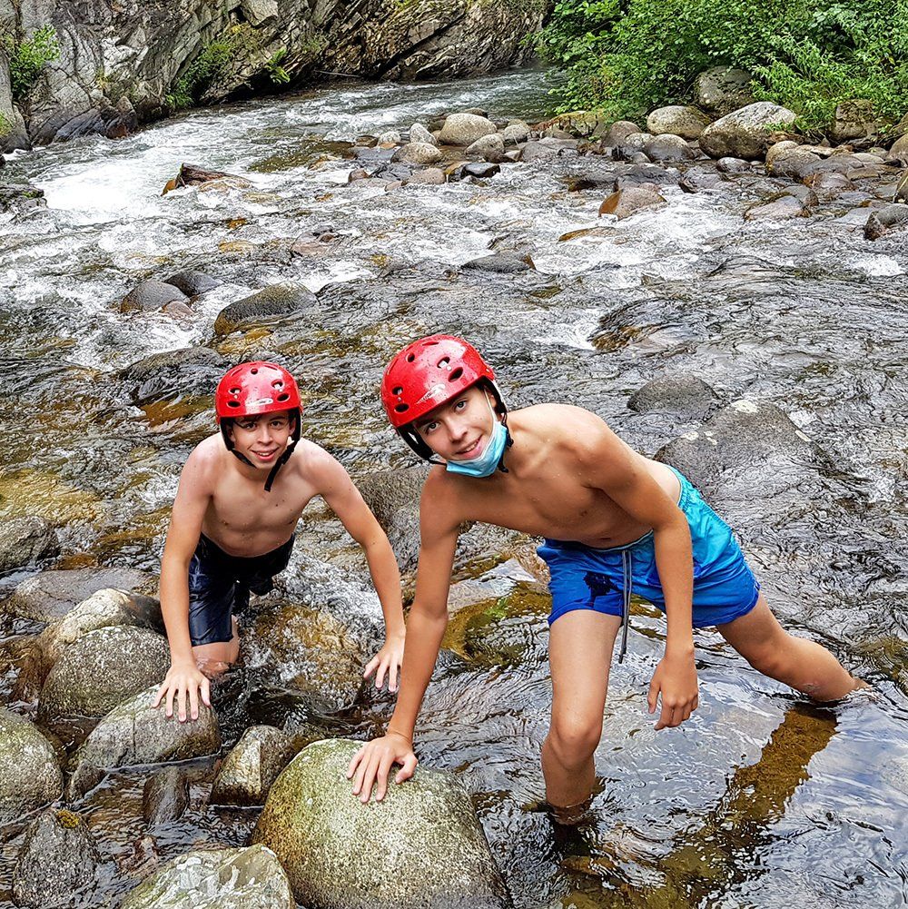 Campamento deportes de aventura - Subida de río