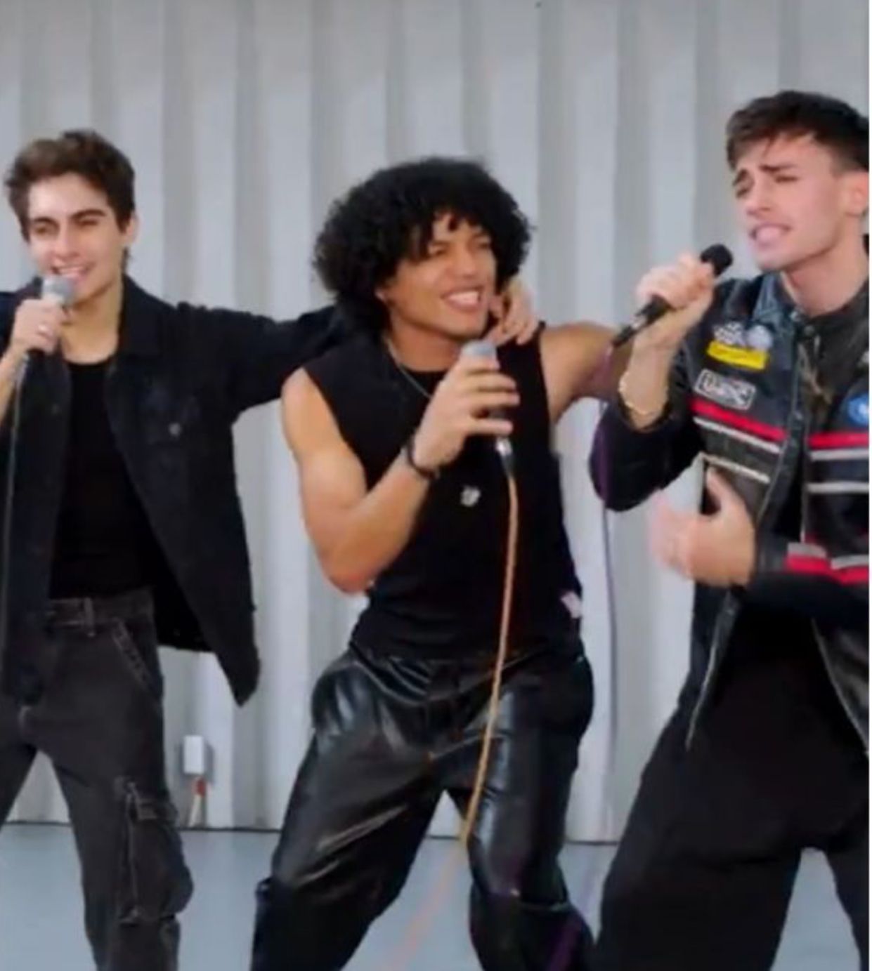 alex mandon rey santos bravos