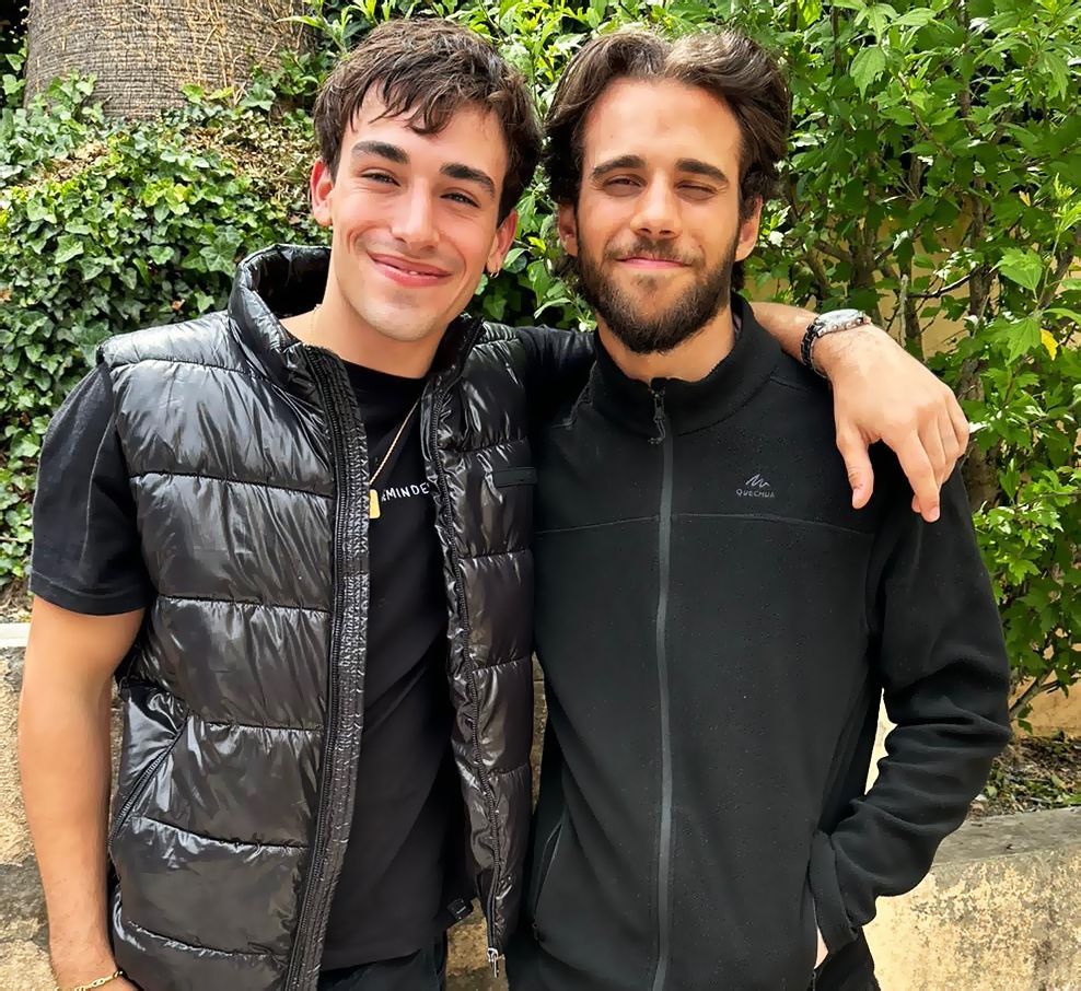 los actores Alex Mandon Rey y Julio Peña en la película El Cautivo del director Alejandro Amenabar.