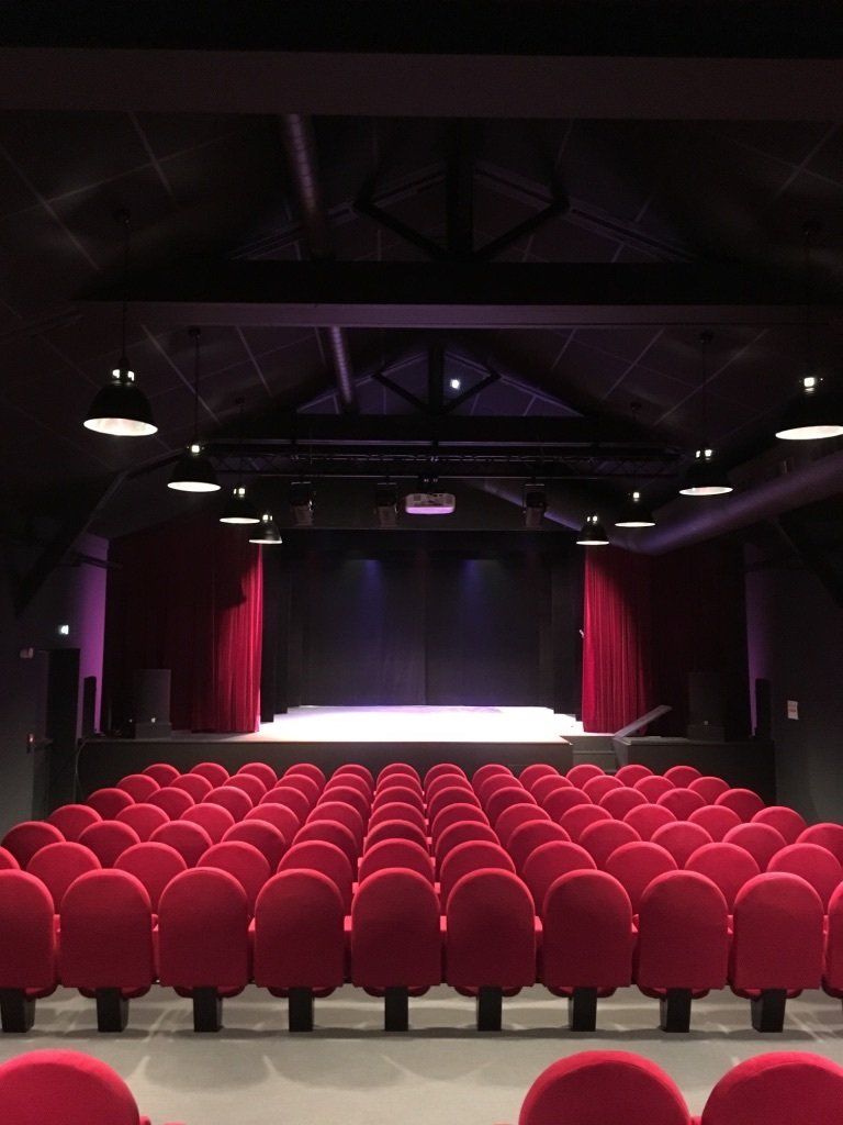 Théâtre Fresnay Villeneuve - Sandra Troffigué Architecte Scénographe