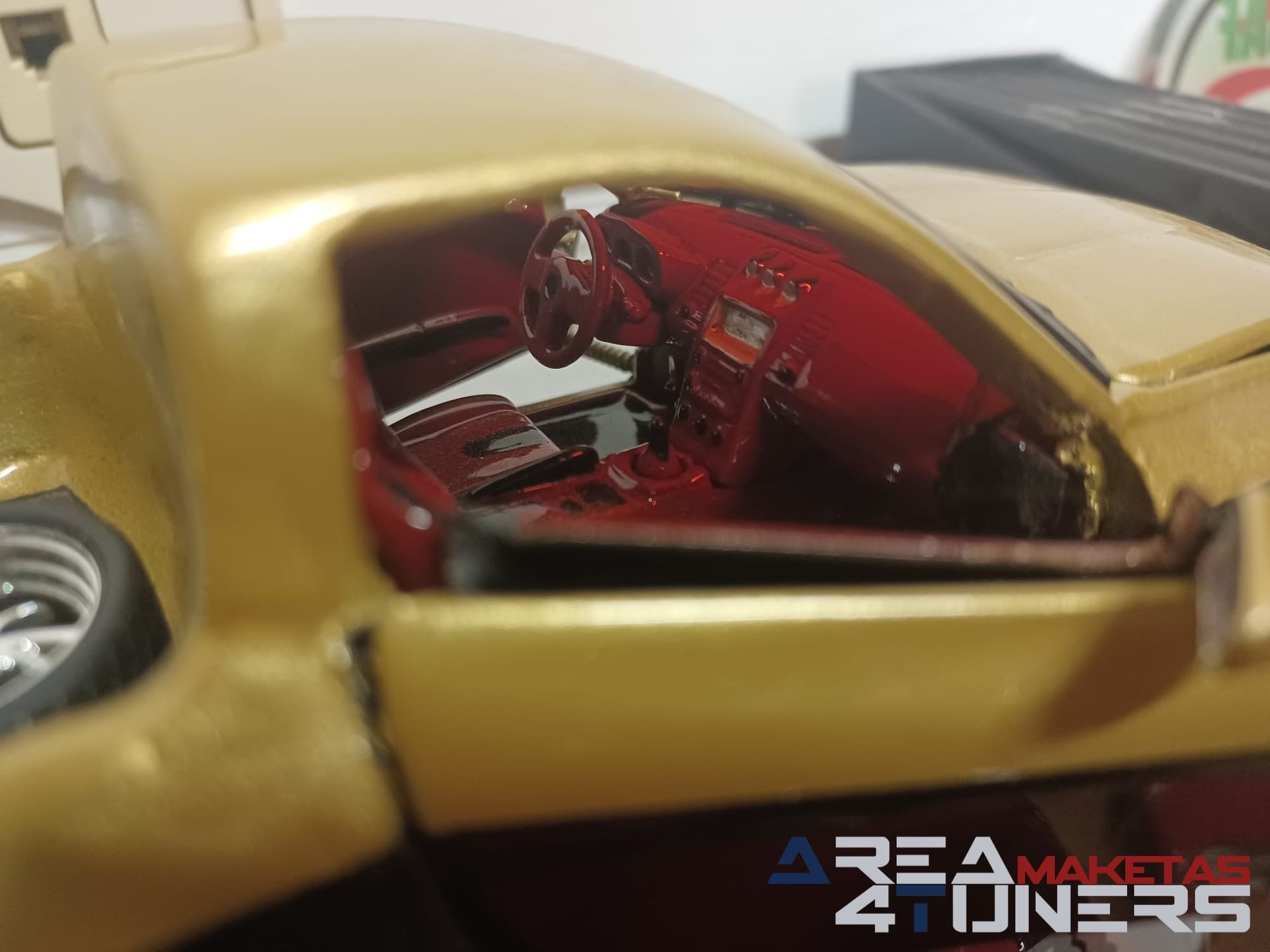 Reportaje maqueta coche Tuning Nissan 350z Explicit Pickup Imagen perteneciente al reportaje de la revista Area4tuners.es sobre una maqueta de coche Tuning 1:24 Nissan 350z Explicit Pickup