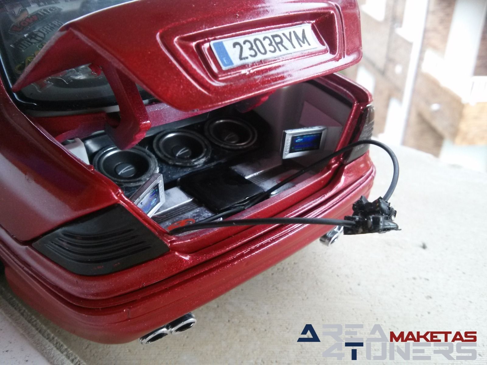 Reportaje maqueta Tuning Mercedes C55 A Mi Gusto Imagen perteneciente al reportaje fotográfico de la revista Tuning de publicación diaria Area4tuners.es sobre una maqueta Tuning 1:18 Mercedes C55 A Mi Gusto